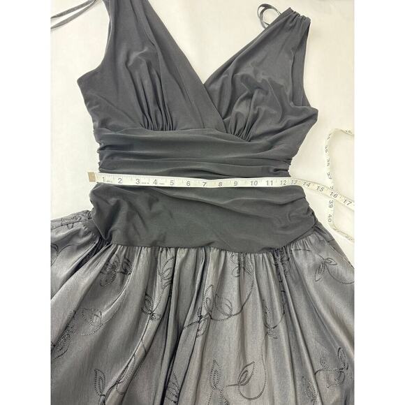 Whimsigoth Vintage SL Fashions Party Dress Full Embroidered Skirt Ruched Size 10 - Picture 7 of 12